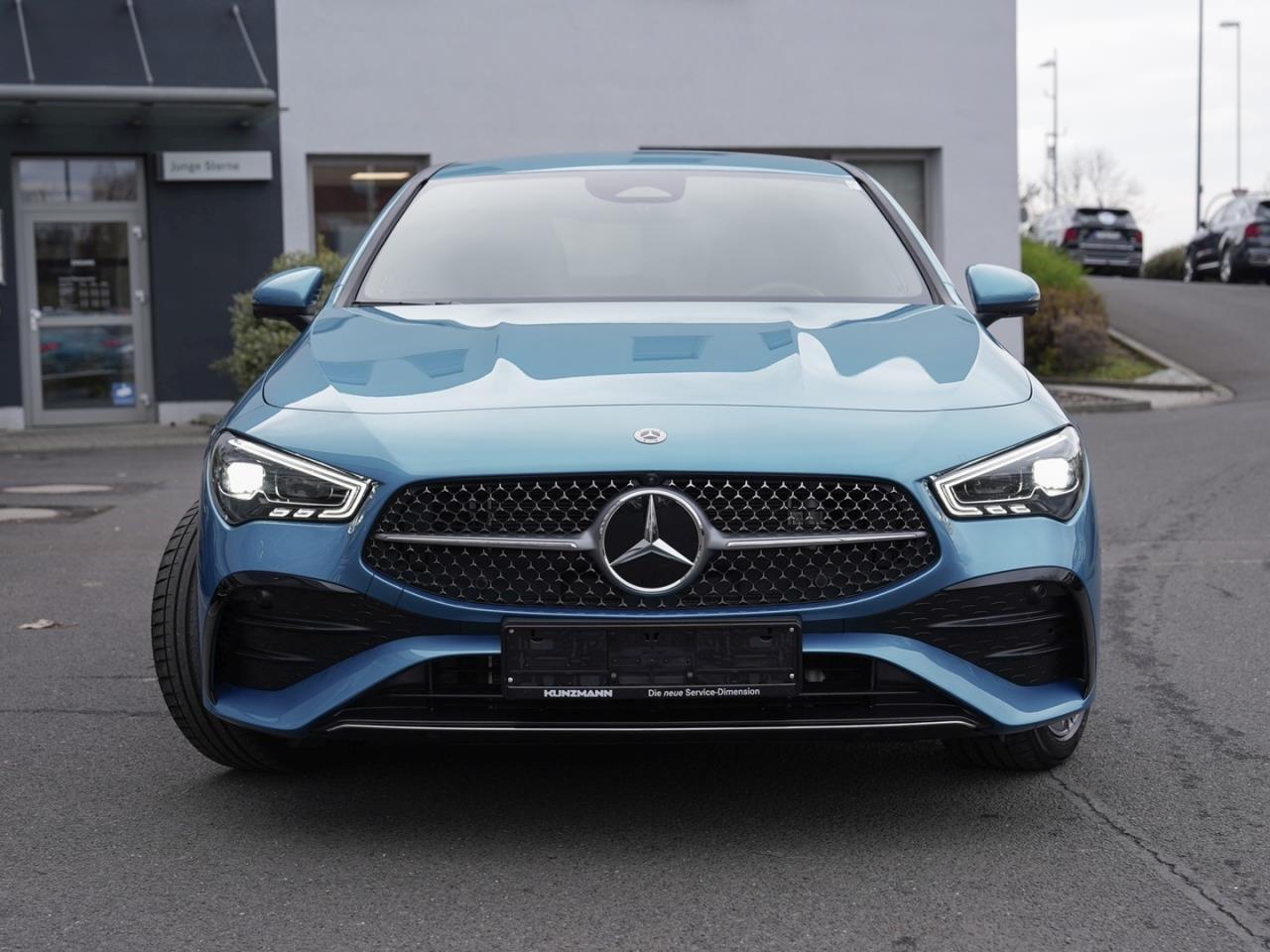 Mercedes-Benz CLA 250 e Coupé AMG Burmester Memory 360°