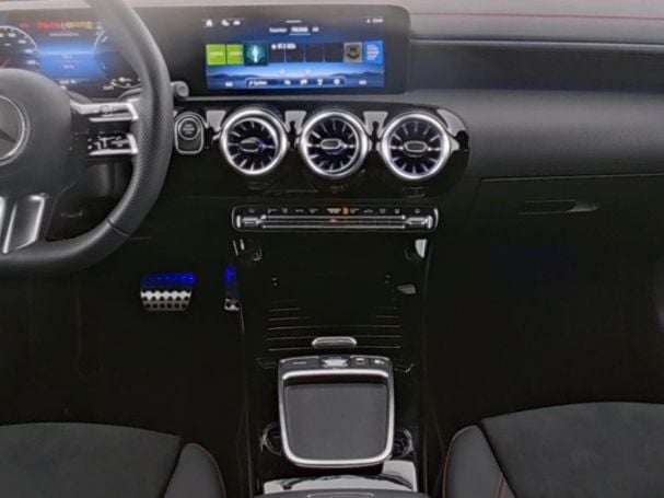 Mercedes-Benz CLA 250 e Coupé AMG Burmester Memory 360°