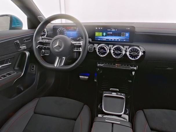 Mercedes-Benz CLA 250 e Coupé AMG Burmester Memory 360°