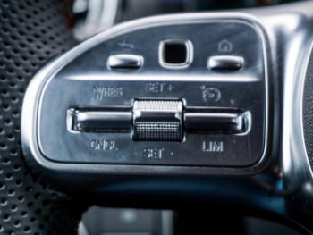 Mercedes-Benz CLA 250 e Coupé AMG Night MBUX Navi Kamera