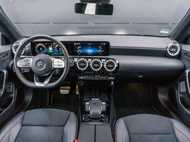 Mercedes-Benz CLA 250 e Coupé AMG Night MBUX Navi Kamera