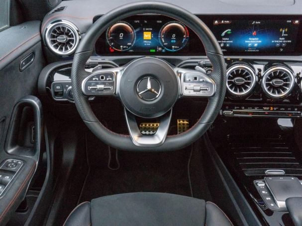 Mercedes-Benz CLA 250 e Coupé AMG Night MBUX Navi Kamera