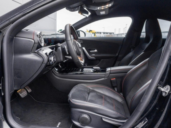 Mercedes-Benz CLA 250 e Coupé AMG Night MBUX Navi Kamera