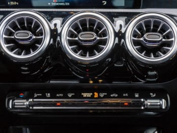 Mercedes-Benz CLA 250 e Coupé AMG Night MBUX Navi Kamera