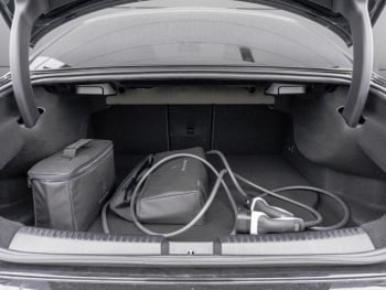 Mercedes-Benz CLA 250 e Coupé AMG Night MBUX Navi Kamera