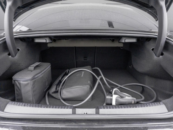 Mercedes-Benz CLA 250 e Coupé AMG Night MBUX Navi Kamera