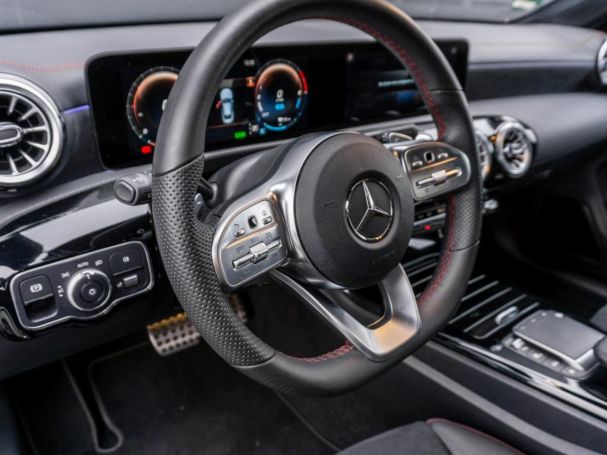 Mercedes-Benz CLA 250 e Coupé AMG Night MBUX Navi Kamera
