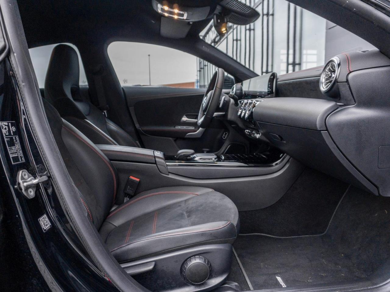 Mercedes-Benz CLA 250 e Coupé AMG Night MBUX Navi Kamera