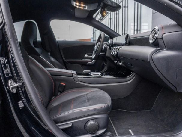 Mercedes-Benz CLA 250 e Coupé AMG Night MBUX Navi Kamera