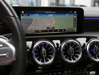 Mercedes-Benz CLA 250 e Coupé AMG Night MBUX Navi AHK Kamera