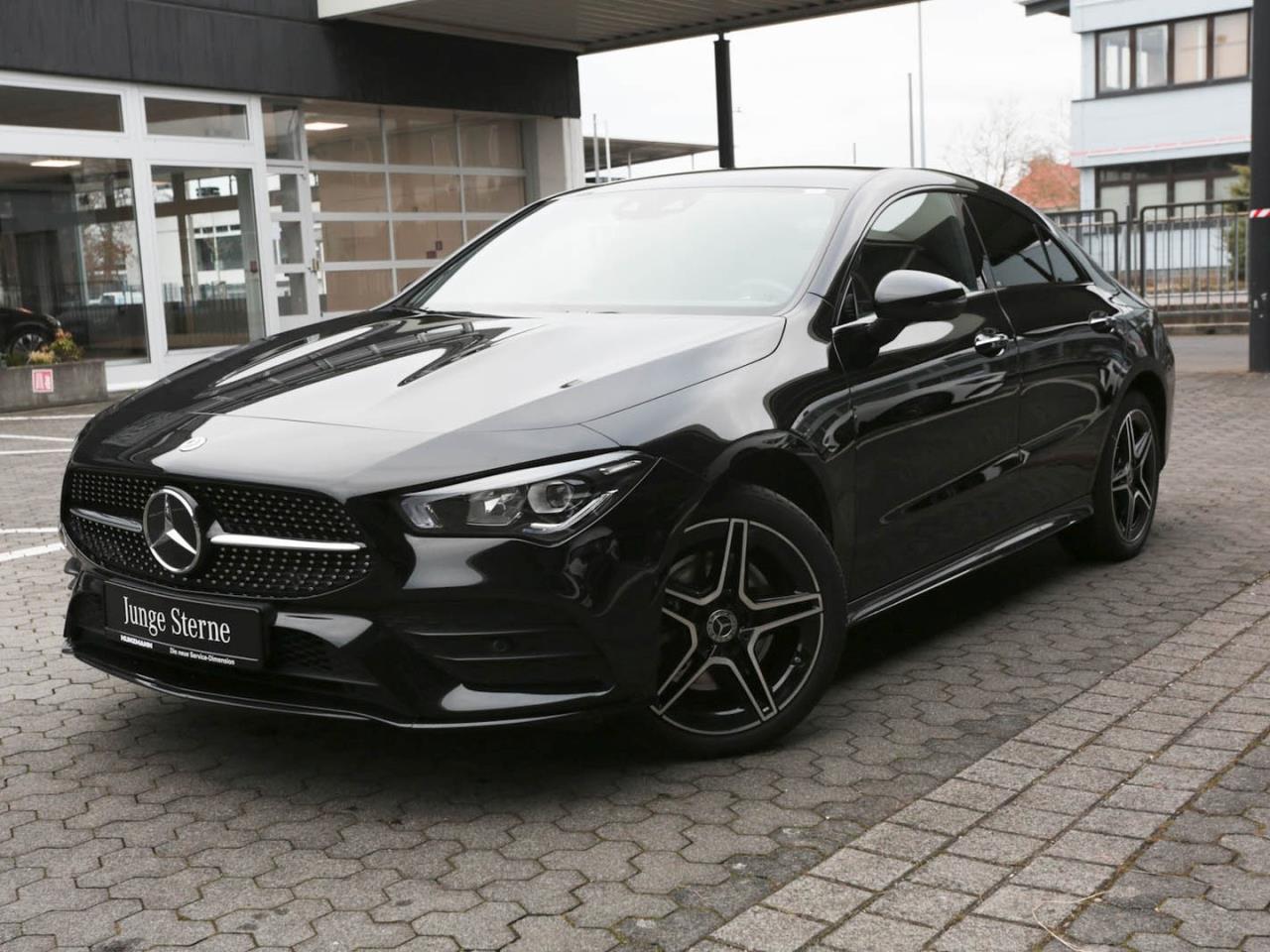Mercedes-Benz CLA 250 e Coupé AMG Night MBUX Navi AHK Kamera