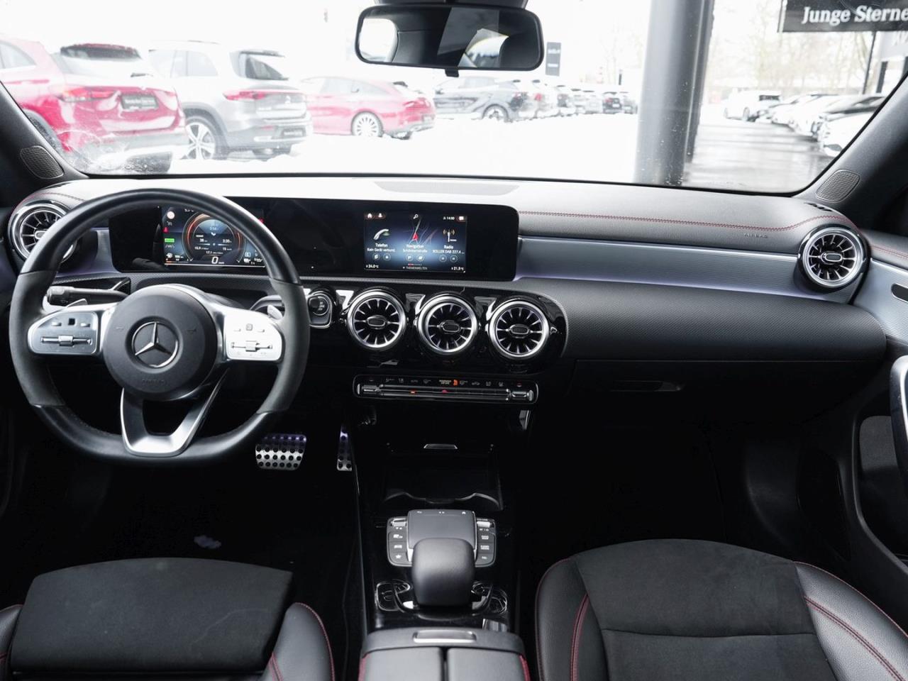 Mercedes-Benz CLA 250 e Coupé AMG Night Panorama AHK ParkPaket