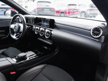 Mercedes-Benz CLA 250 e Coupé AMG Night Panorama AHK ParkPaket