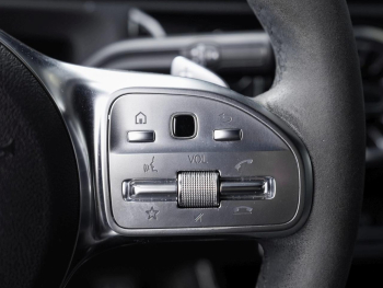 Mercedes-Benz CLA 250 e Coupé AMG Night Panorama AHK ParkPaket