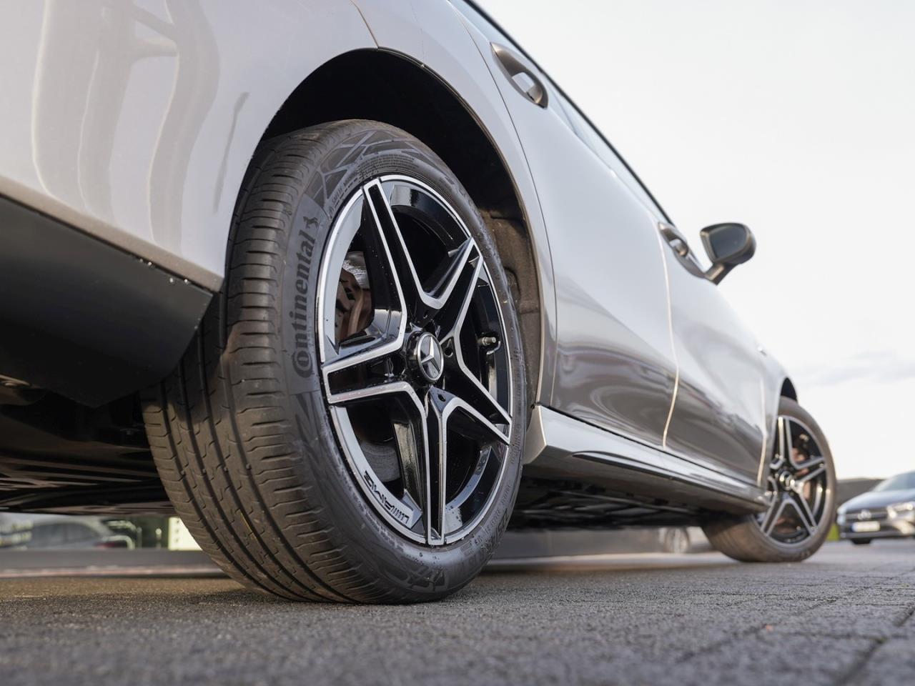 Mercedes-Benz CLA 250 e Coupé AMG Night Edition2020 MBUXNavi+