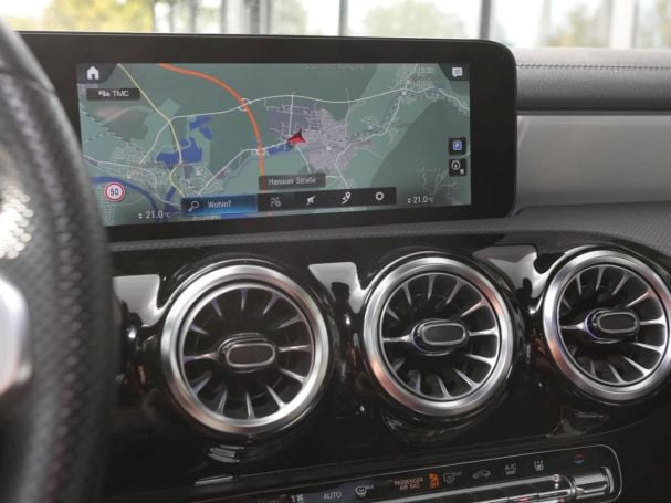 Mercedes-Benz CLA 250 e Coupé AMG Night Panorama Distronic 360°