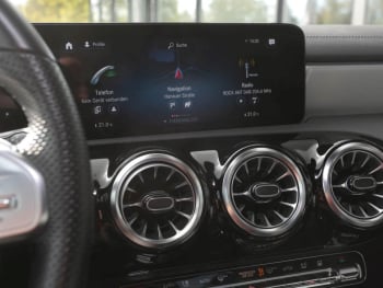 Mercedes-Benz CLA 250 e Coupé AMG Night Panorama Distronic 360°