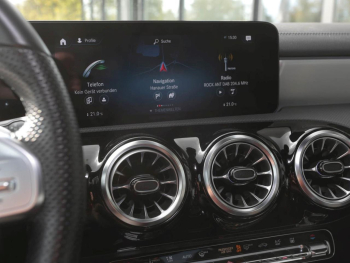 Mercedes-Benz CLA 250 e Coupé AMG Night Panorama Distronic 360°