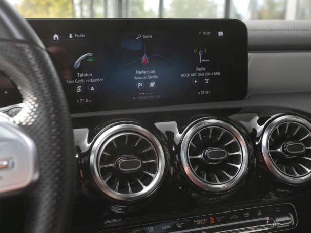 Mercedes-Benz CLA 250 e Coupé AMG Night Panorama Distronic 360°