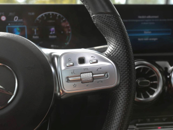 Mercedes-Benz CLA 250 e Coupé AMG Night Panorama Distronic 360°