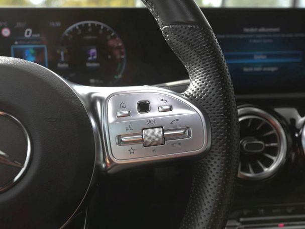 Mercedes-Benz CLA 250 e Coupé AMG Night Panorama Distronic 360°