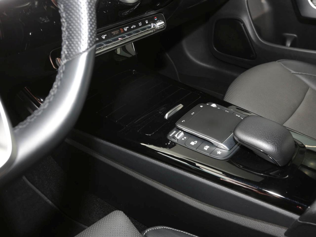 Mercedes-Benz CLA 250 e Coupé AMG Night Panorama Distronic 360°