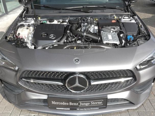 Mercedes-Benz CLA 250 e Coupé AMG Night Panorama Distronic 360° Mercedes-Benz CLA 250 e Coupé AMG Night Panorama Distronic 360°