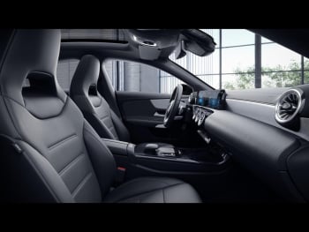 Mercedes-Benz CLA 250 e Coupé AMG Night Panorama Distronic 360°