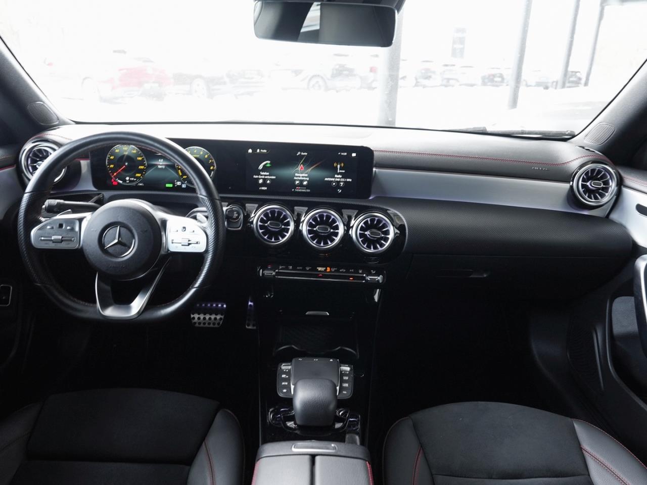 Mercedes-Benz CLA 250 e Coupé AMG MBUX Navi Panorama Spiegel-P