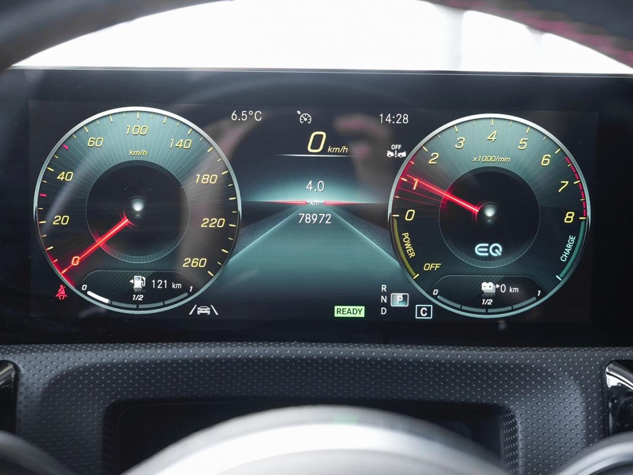 Mercedes-Benz CLA 250 e Coupé AMG MBUX Navi Panorama Spiegel-P