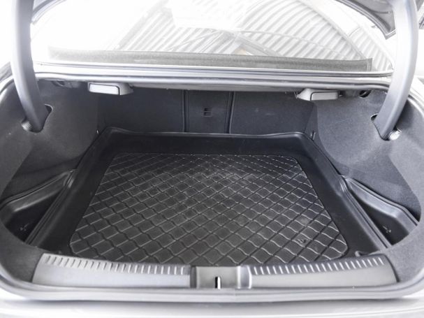 Mercedes-Benz CLA 250 e Coupé AMG MBUX Navi Panorama Spiegel-P