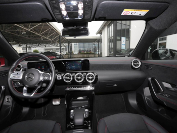 Mercedes-Benz CLA 250 e Coupé AMG Night MBUX Navi+ Kamera