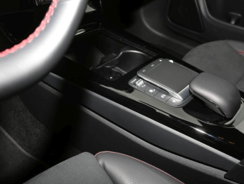 Mercedes-Benz CLA 250 e Coupé AMG Night MBUX Navi+ Kamera