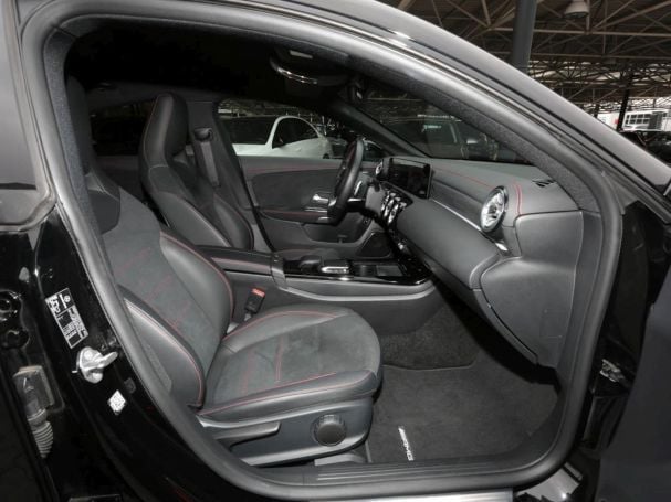 Mercedes-Benz CLA 250 e Coupé AMG Night MBUX Navi+ Kamera