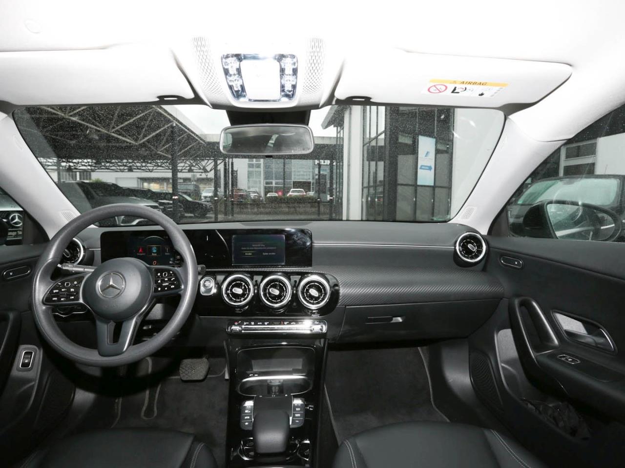 Mercedes-Benz CLA 250 e Coupé MBUXNavi+ Kamera Public Charging