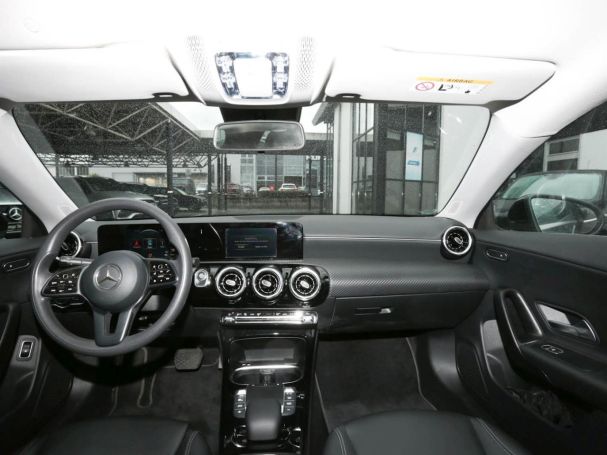 Mercedes-Benz CLA 250 e Coupé MBUXNavi+ Kamera Public Charging