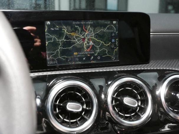 Mercedes-Benz CLA 250 e Coupé MBUXNavi+ Kamera Public Charging