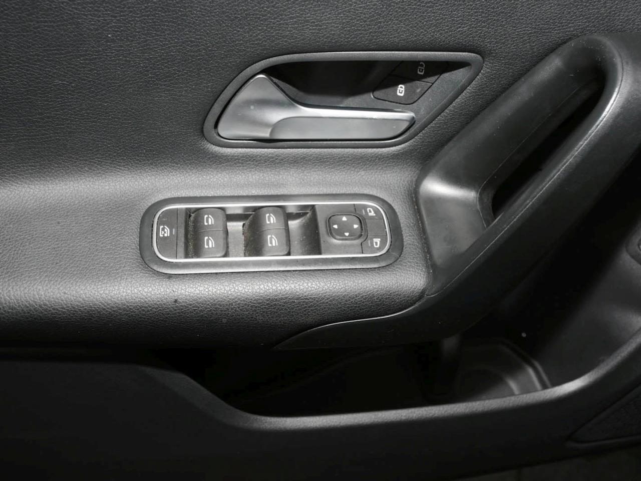 Mercedes-Benz CLA 250 e Coupé MBUXNavi+ Kamera Public Charging