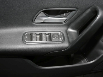 Mercedes-Benz CLA 250 e Coupé MBUXNavi+ Kamera Public Charging