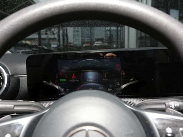 Mercedes-Benz CLA 250 e Coupé MBUXNavi+ Kamera Public Charging