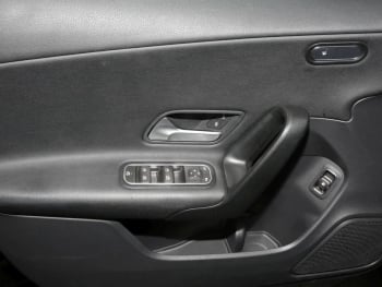 Mercedes-Benz CLA 250 e Coupé MBUXNavi+ Kamera Public Charging