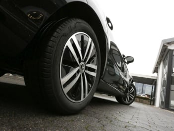 Mercedes-Benz CLA 250 e Coupé MBUXNavi+ Kamera Public Charging