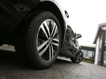 Mercedes-Benz CLA 250 e Coupé MBUXNavi+ Kamera Public Charging