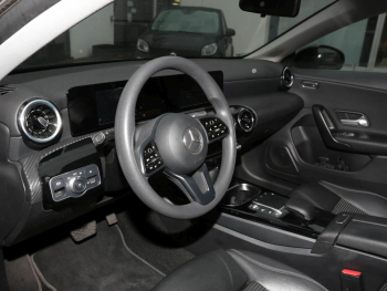 Mercedes-Benz CLA 250 e Coupé MBUXNavi+ Kamera Public Charging