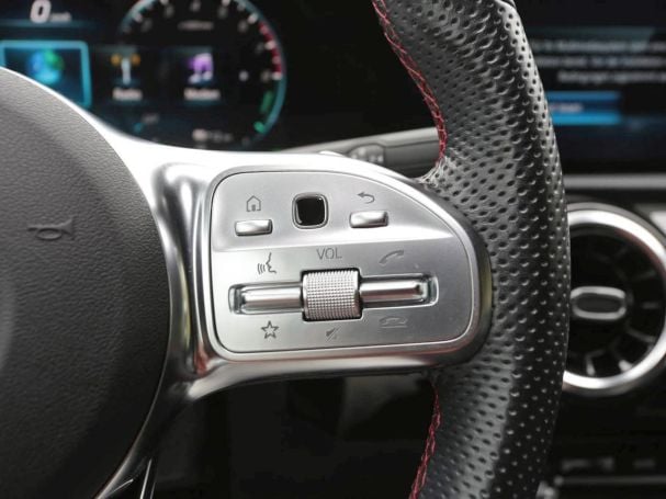 Mercedes-Benz CLA 250 e Coupé AMG Night MBUXNavi+ SpiegelP 360°