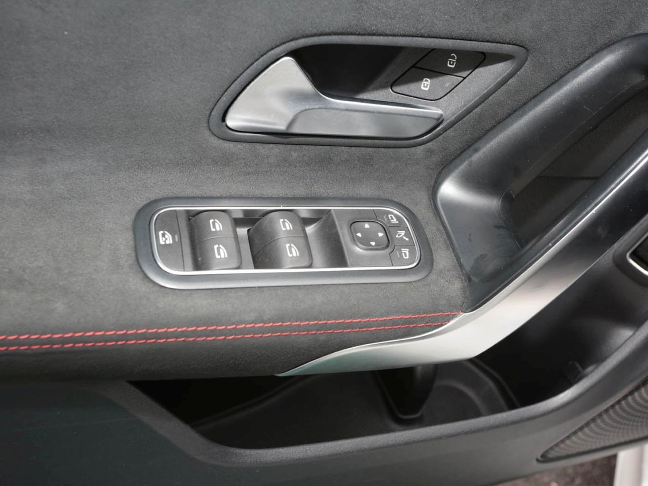 Mercedes-Benz CLA 250 e Coupé AMG Night MBUXNavi+ SpiegelP 360°