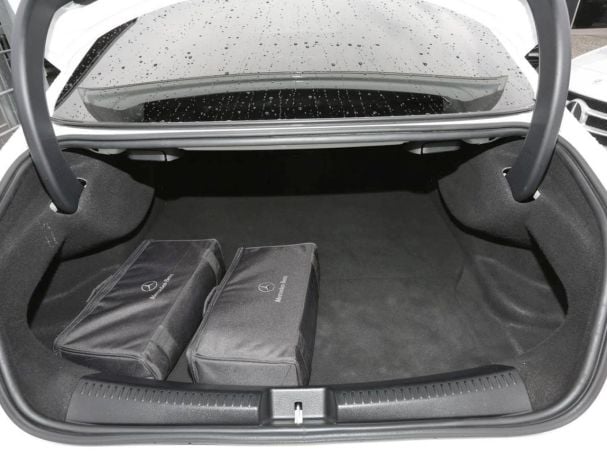 Mercedes-Benz CLA 250 e Coupé AMG Night MBUXNavi+ SpiegelP 360°