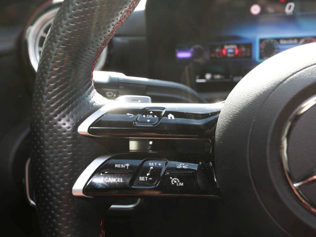 Mercedes-Benz CLA 250 e Coupé AMG MBUX Navi Navi AHK Kamera Mercedes-Benz CLA 250 e Coupé AMG MBUX Navi Navi AHK Kamera