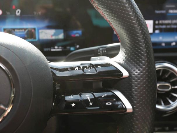 Mercedes-Benz CLA 250 e Coupé AMG MBUX Navi Navi AHK Kamera