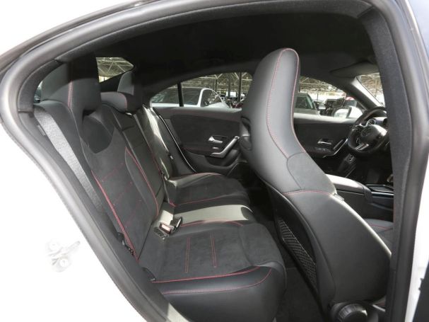 Mercedes-Benz CLA 250 e Coupé AMG MBUX Navi Navi AHK Kamera